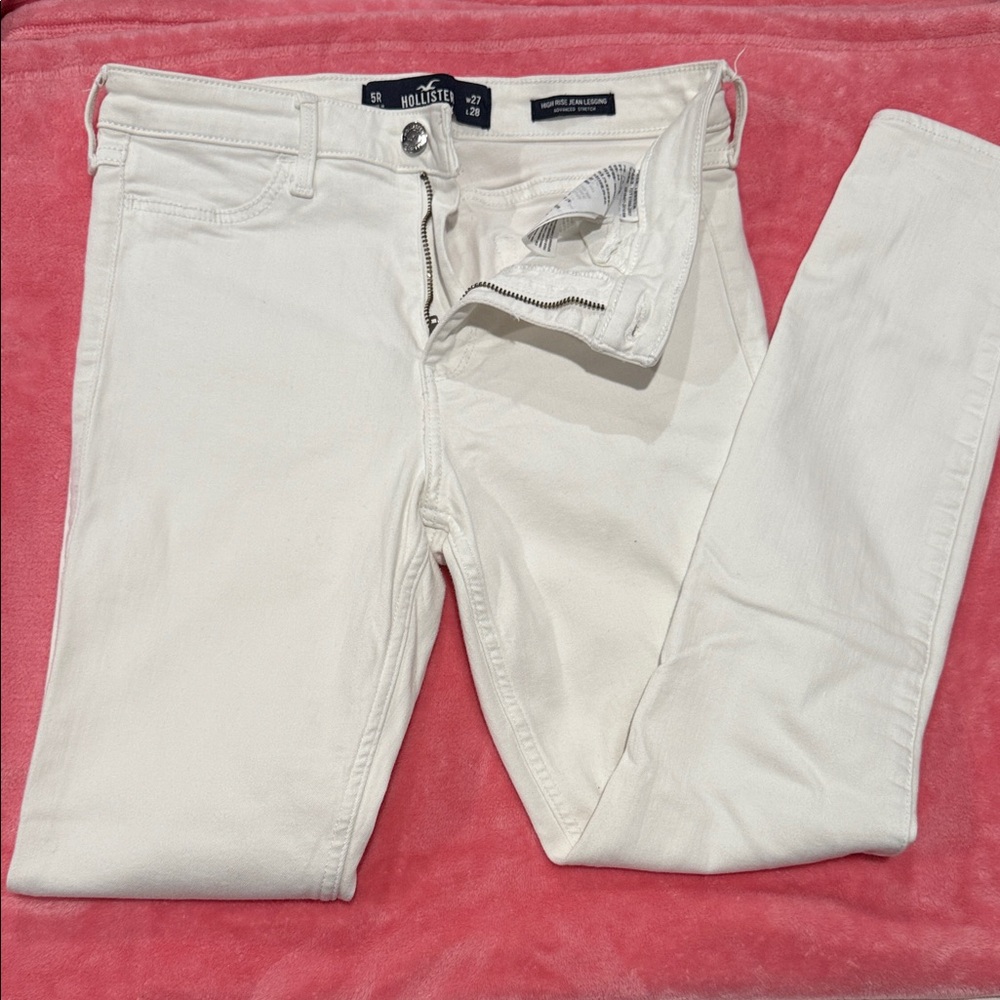 Hollister Women's Cream Skinny Jeans
